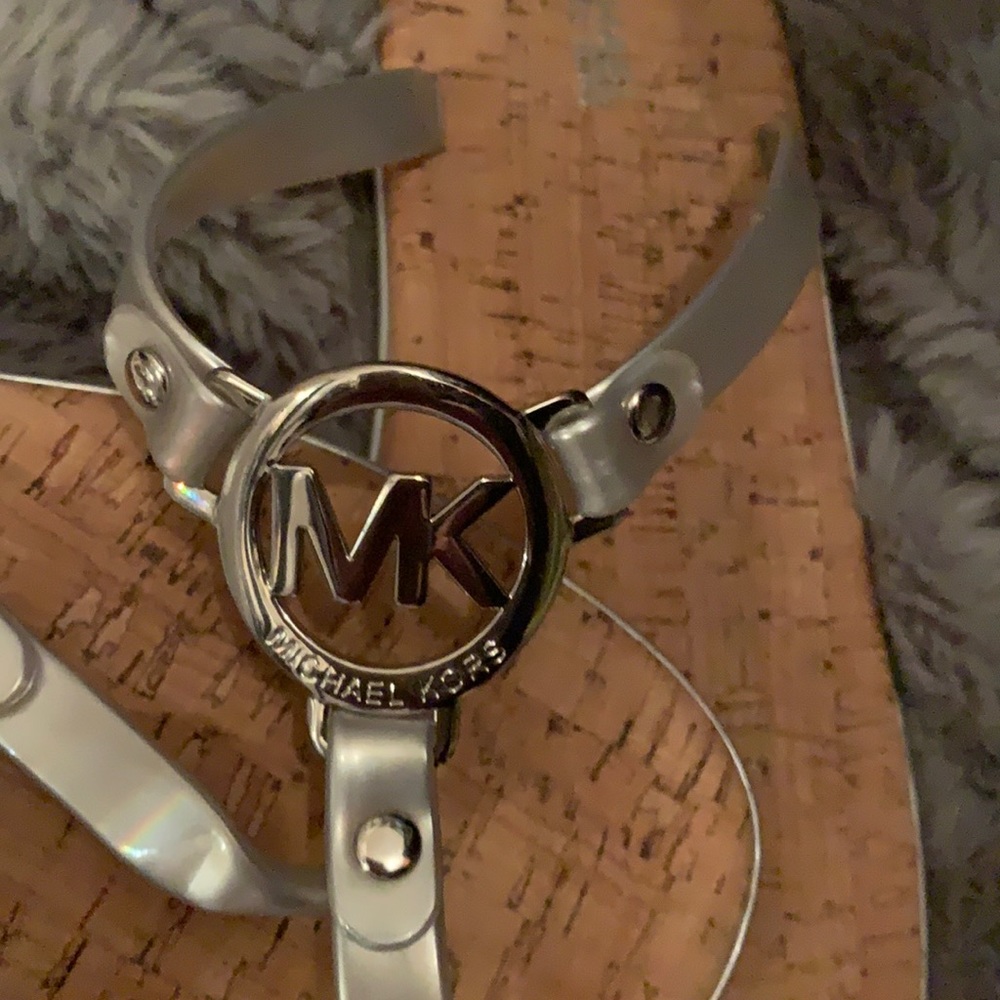 MK flip flops